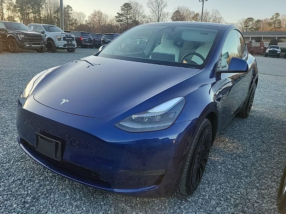 TESLA MODEL Y 2023 7SAYGDEE7PA187209 image